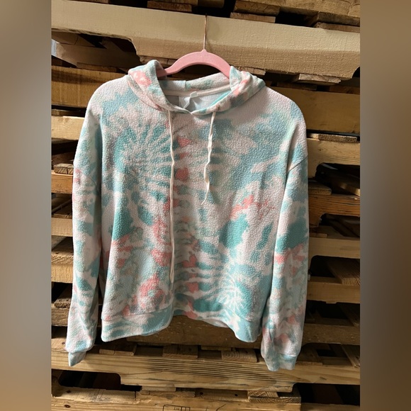 Nordstrom Tops - Nordstrom ADY P comfy tye dye crop style sweatshirt